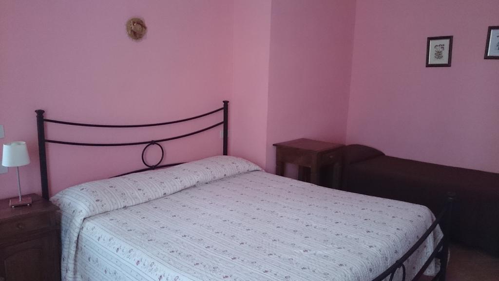 Bed and Breakfast Il Casale Поджібонсі Екстер'єр фото