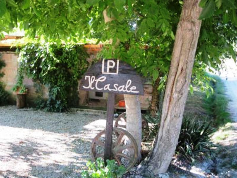 Bed and Breakfast Il Casale Поджібонсі Екстер'єр фото