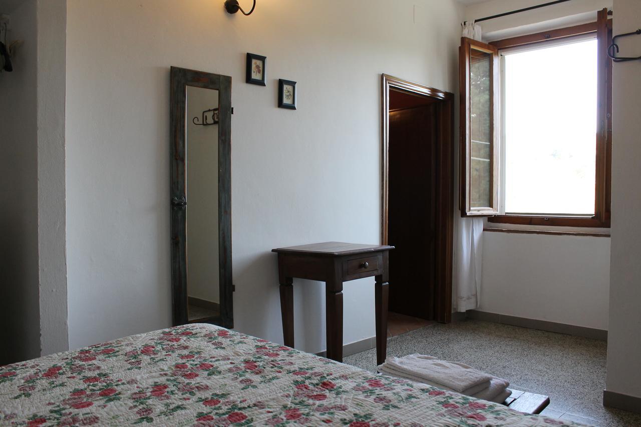 Bed and Breakfast Il Casale Поджібонсі Екстер'єр фото